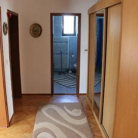 Apartment Apartman Silva *